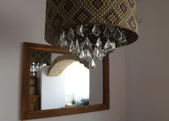 Rosellas, Cerca De Alquezar, En Sierra De Guara * Adahuesca